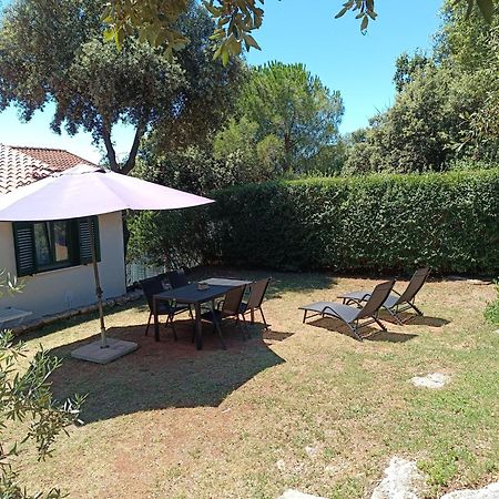 Garden Apartment Pjescana Uvala Luaran gambar