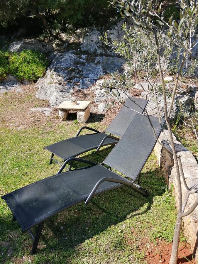 Garden Apartment Pjescana Uvala Luaran gambar