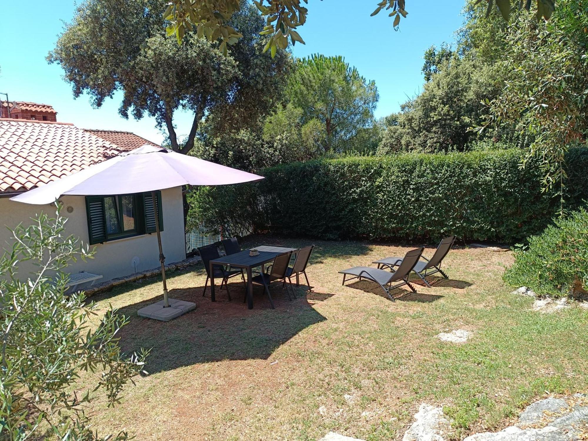 Garden Apartment Pjescana Uvala Luaran gambar