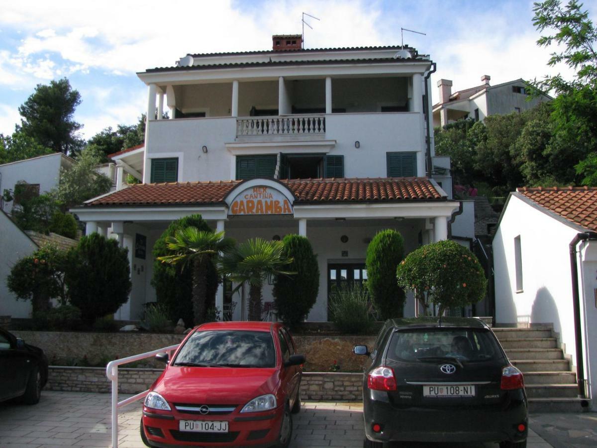 Garden Apartment Pjescana Uvala Luaran gambar