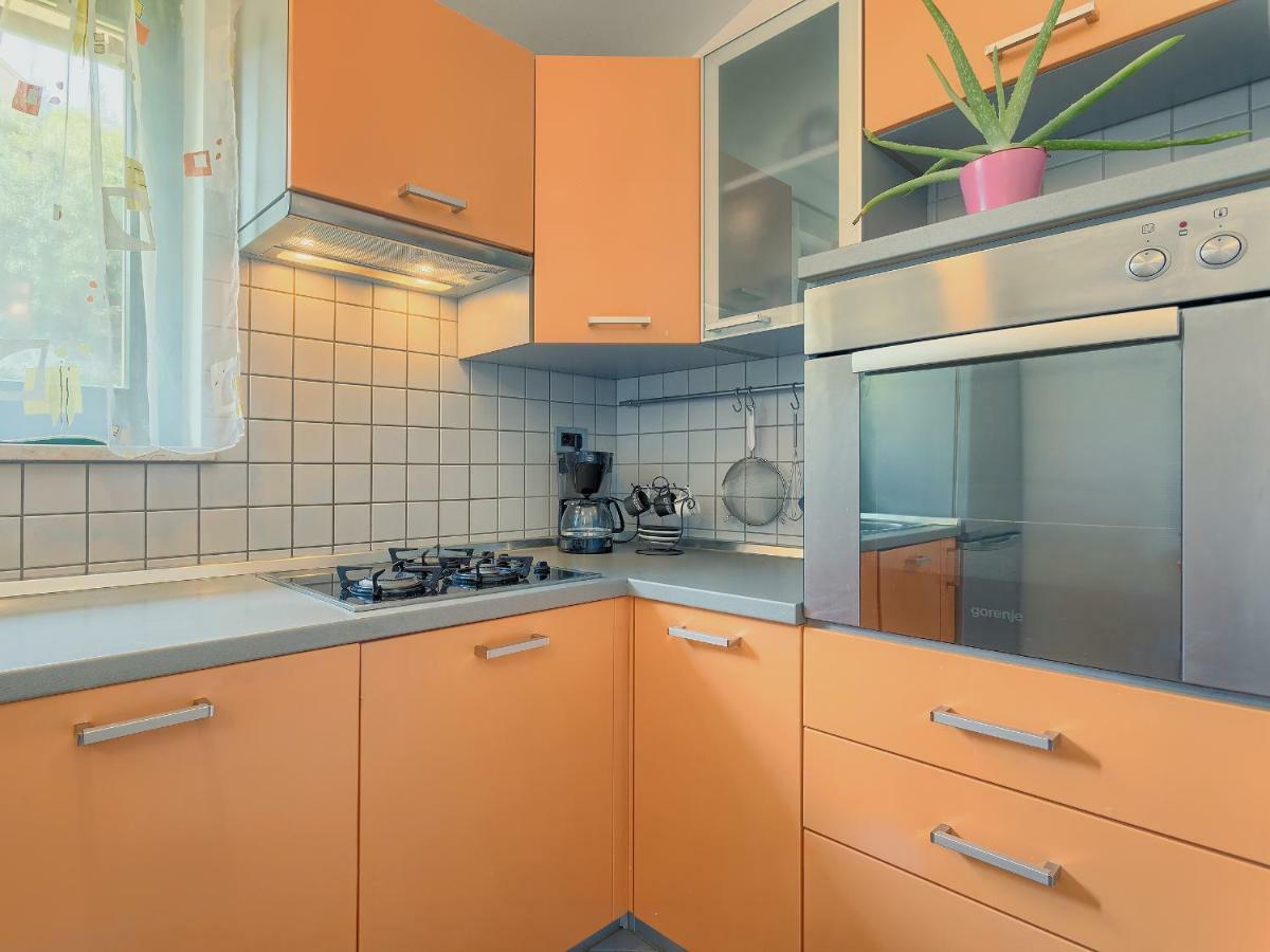 Garden Apartment Pjescana Uvala Luaran gambar