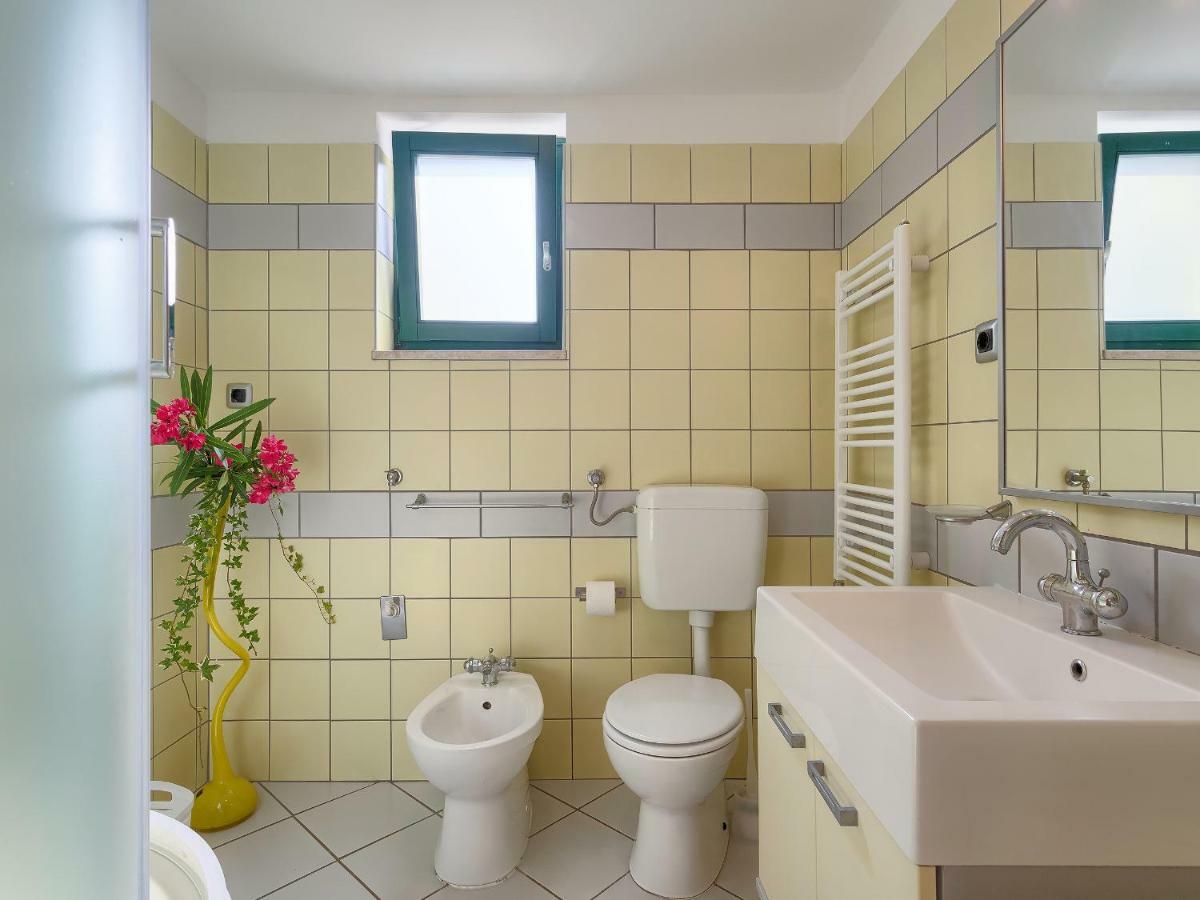 Garden Apartment Pjescana Uvala Luaran gambar