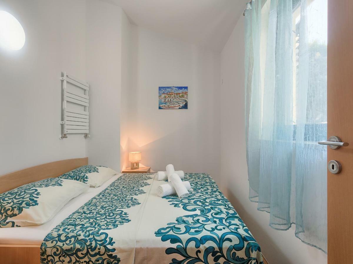 Garden Apartment Pjescana Uvala Luaran gambar